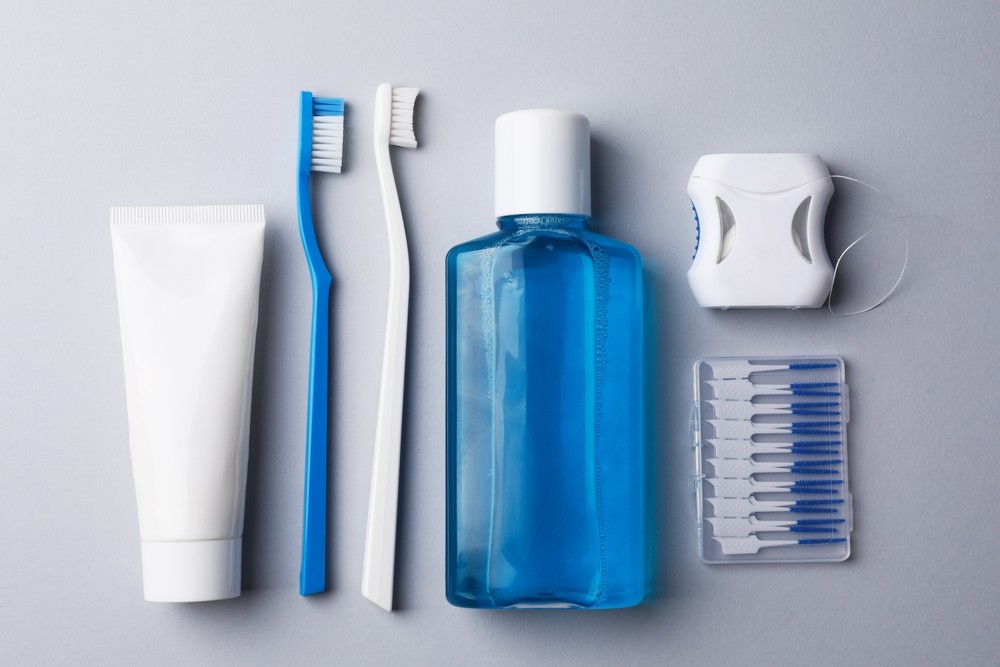 implant dentar București